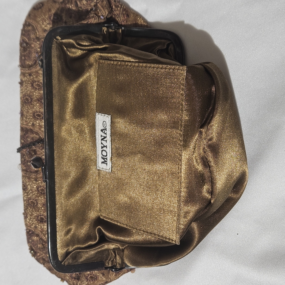 Moyna Brown Sequined Brocade Clutch with Metal Frame - Picture 3 of 7